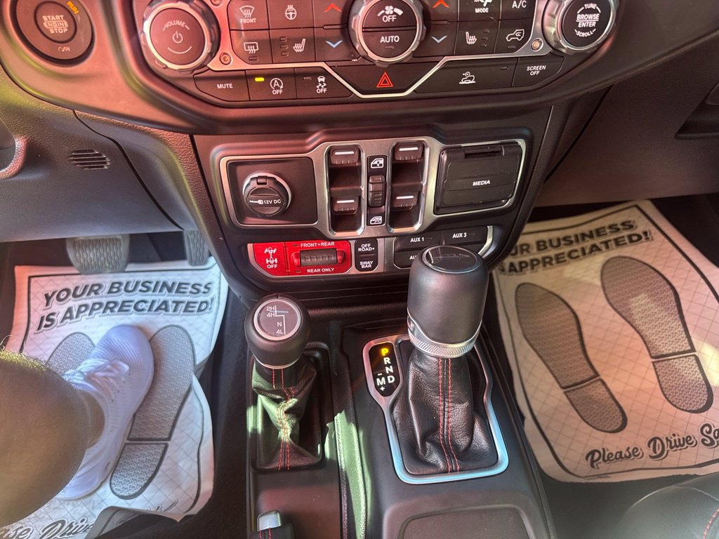 Used 2023 Jeep Gladiator Rubicon w/ Cold Weather Group AWD/4WD image 23