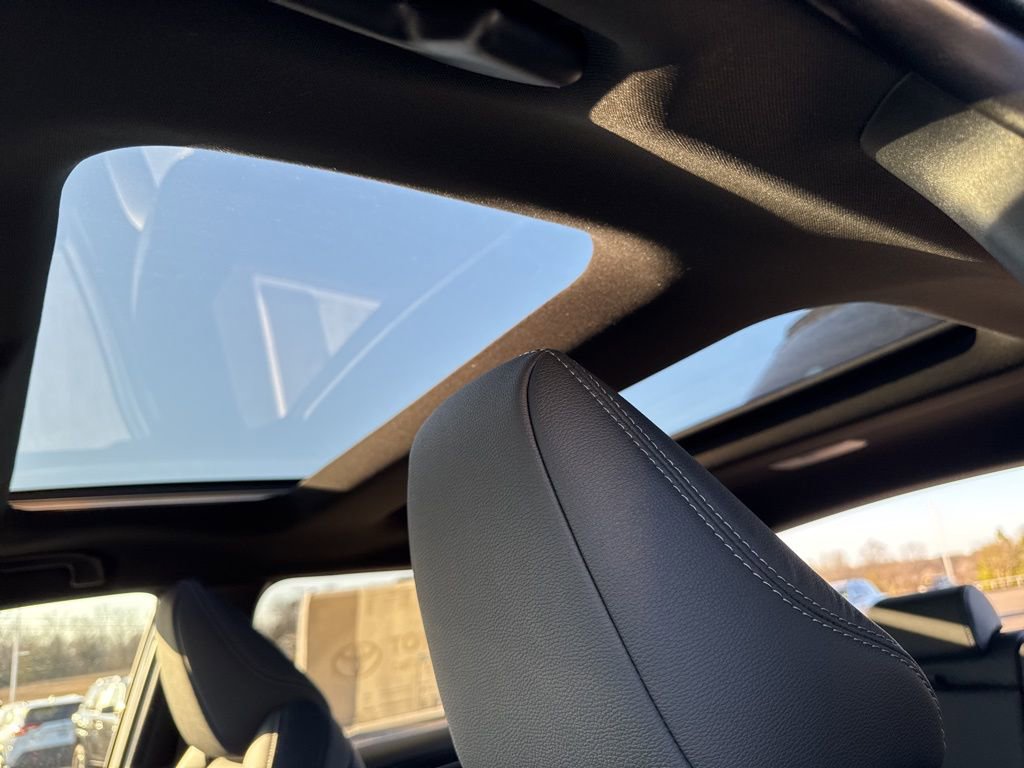 Used 2025 Toyota bZ4X AWD w/ Weather Package image 30