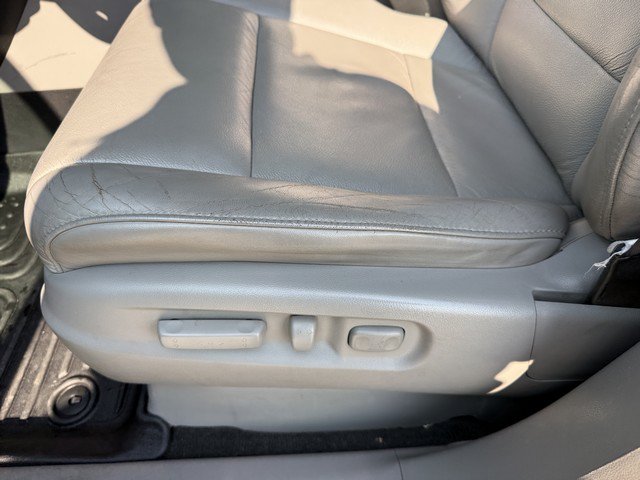 Used 2011 Honda Pilot Touring image 26