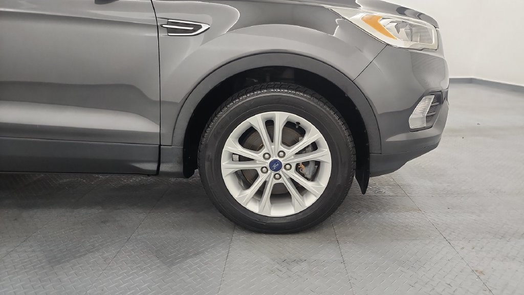 Used 2018 Ford Escape SEL AWD/4WD image 18