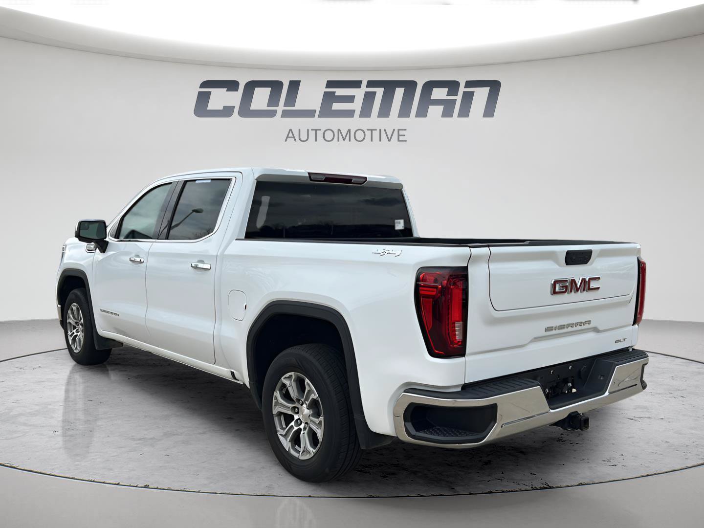 Used 2025 GMC Sierra 1500 SLT AWD/4WD image 7