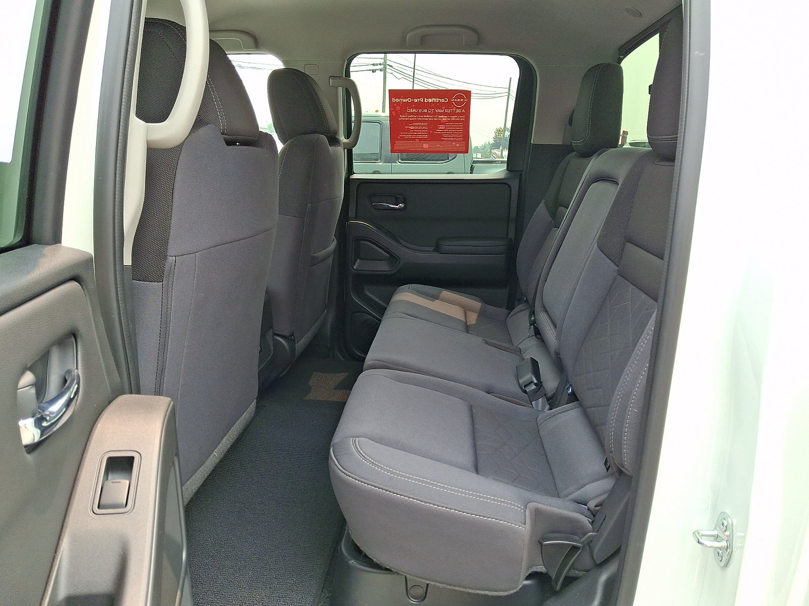 Certified 2025 Nissan Frontier SV AWD/4WD image 11