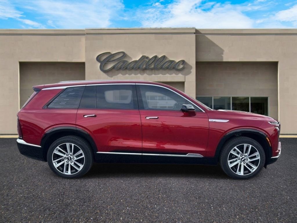 Used 2026 Cadillac Vistiq Luxury w/ LPO, Premium Carpet Package image 2