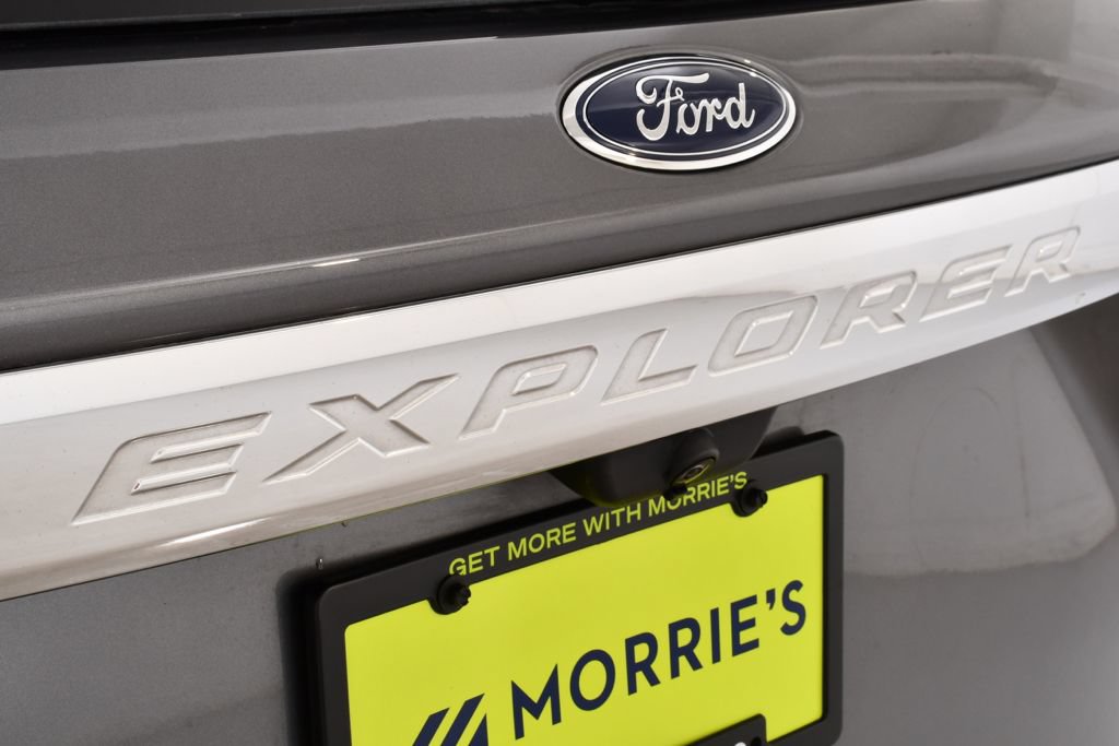 Used 2022 Ford Explorer XLT w/ Equipment Group 202A AWD/4WD image 24