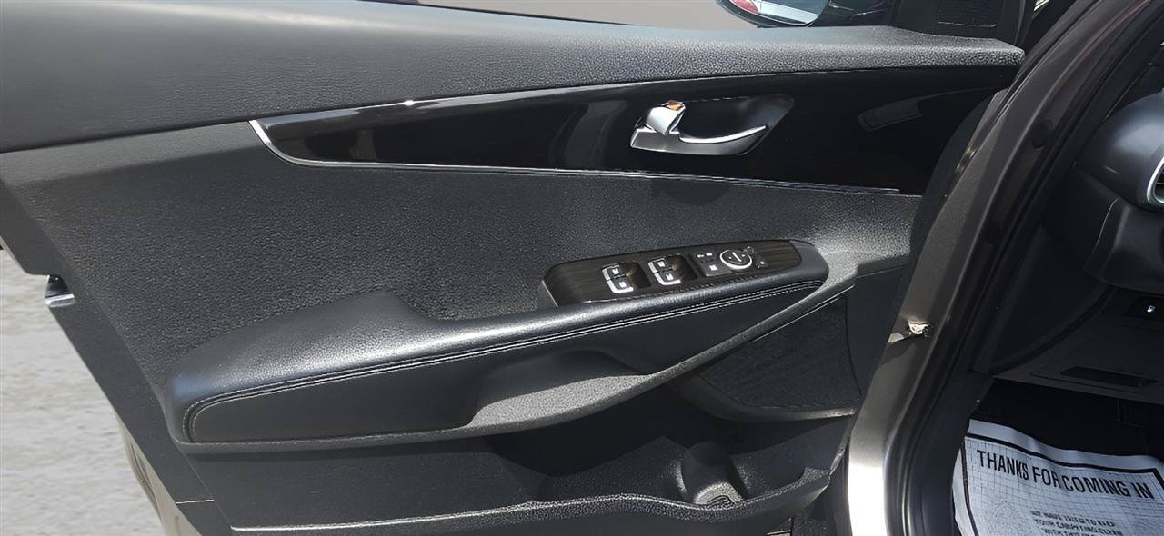 Used 2019 Kia Sorento EX AWD/4WD image 8