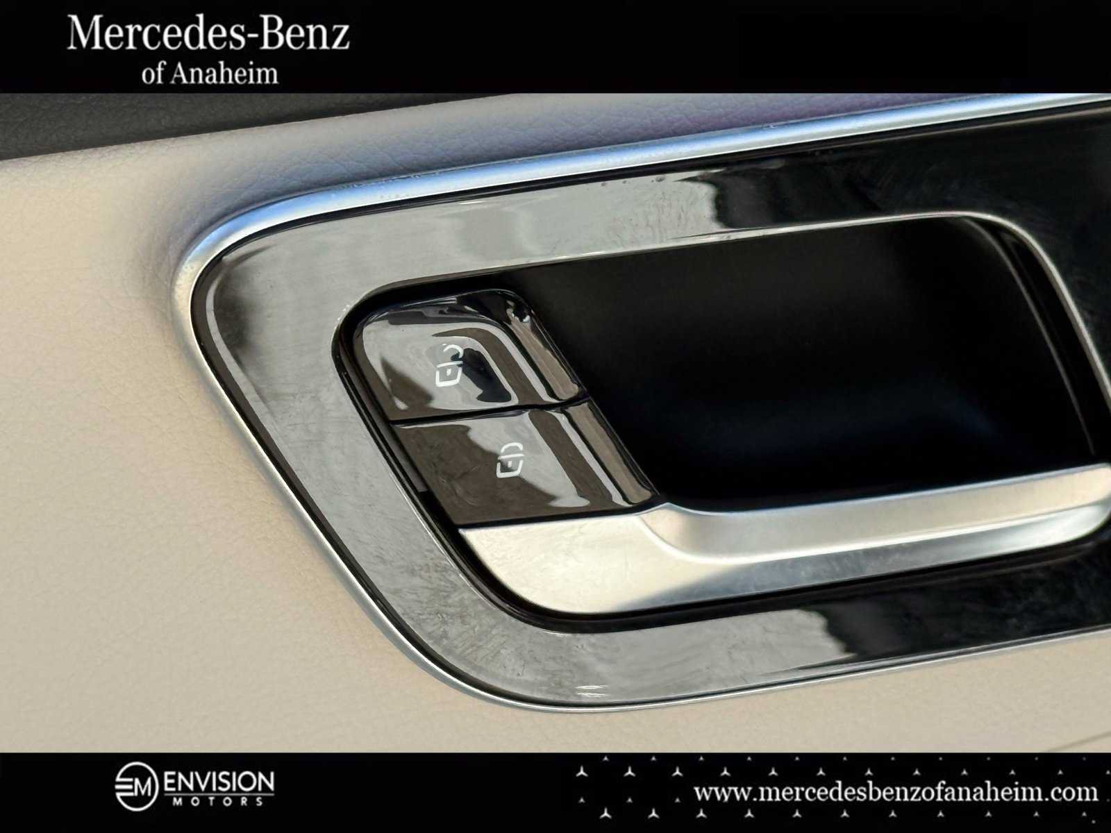 Used 2024 Mercedes-Benz C 300 Sedan image 23
