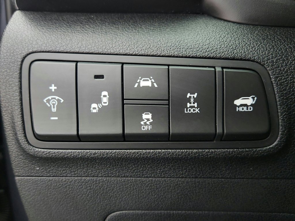 Used 2021 Hyundai Tucson Ultimate w/ Cargo Package AWD/4WD image 36