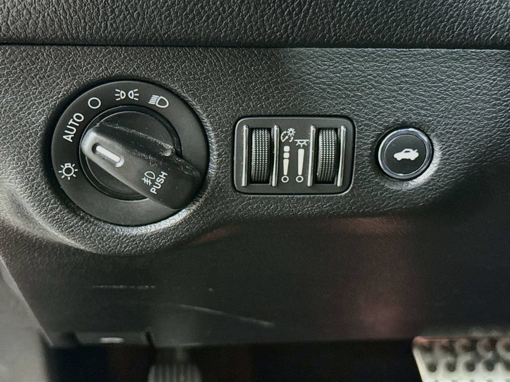 Used 2019 Dodge Challenger SXT w/ Plus Package RWD image 10