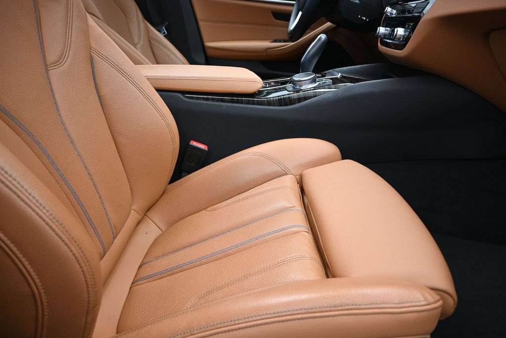 Certified 2023 BMW 530i w/ Convenience Package RWD image 25