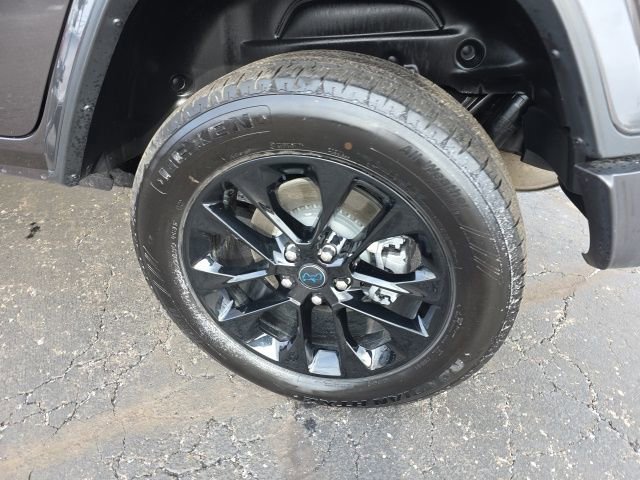 Used 2025 Jeep Wrangler Unlimited Sahara w/ Safety Group image 51