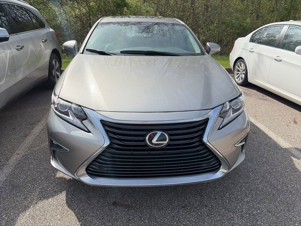 Used 2018 Lexus ES 350 w/ Premier Package FWD image 2