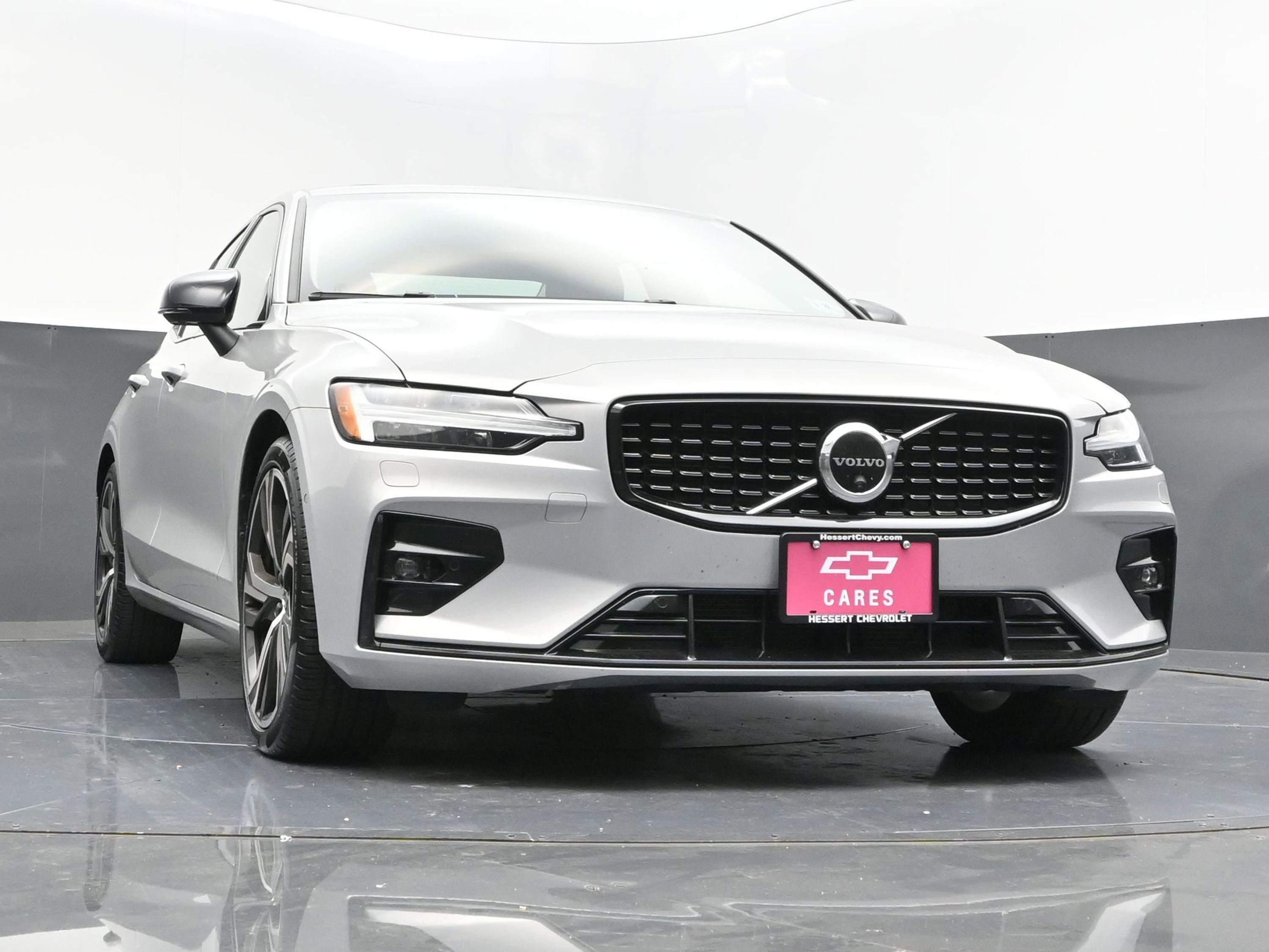 Used 2023 Volvo S60 B5 Plus w/ Climate Package image 39