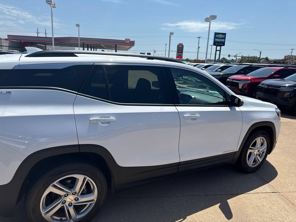 Used 2018 GMC Terrain SLE w/ Driver Convenience Package FWD image 6