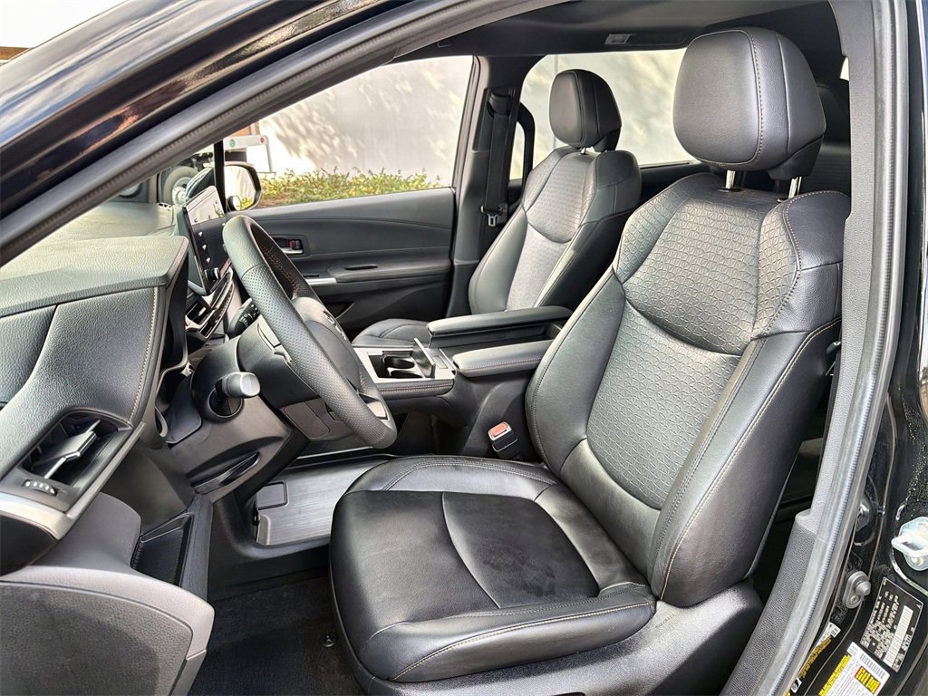 Used 2024 Toyota Sienna XLE Woodland Edition image 13