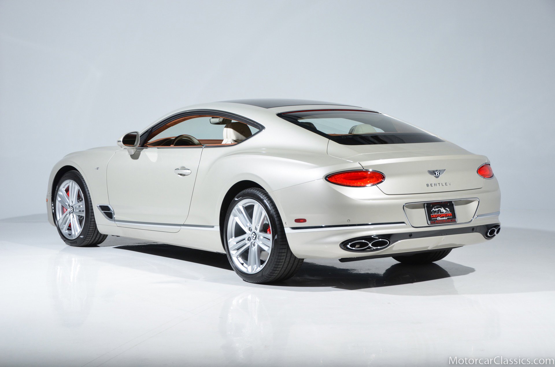 Used 2022 Bentley Continental GT image 4
