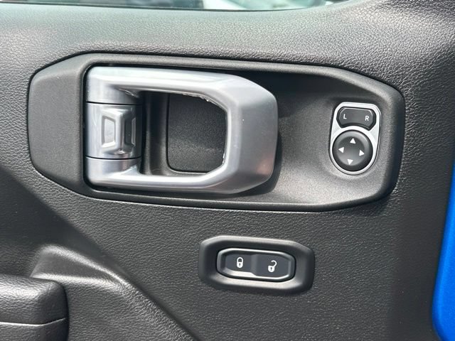 Used 2023 Jeep Wrangler Unlimited w/ Cold Weather Group AWD/4WD image 11