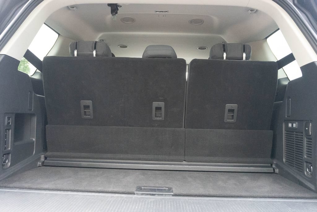 Used 2025 Ford Expedition Active RWD image 16
