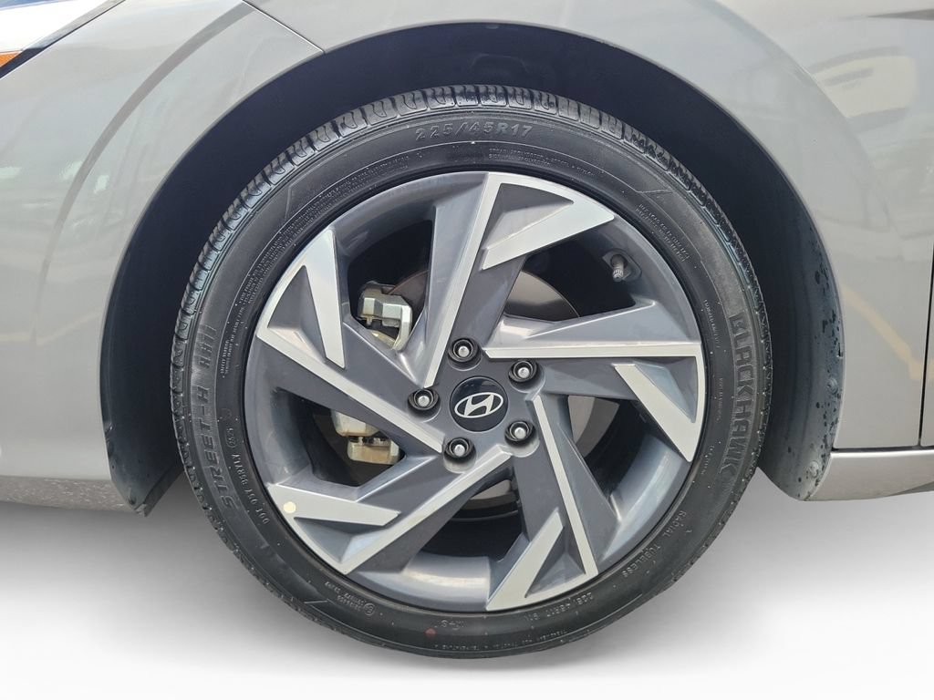 Used 2024 Hyundai Elantra Limited FWD image 27