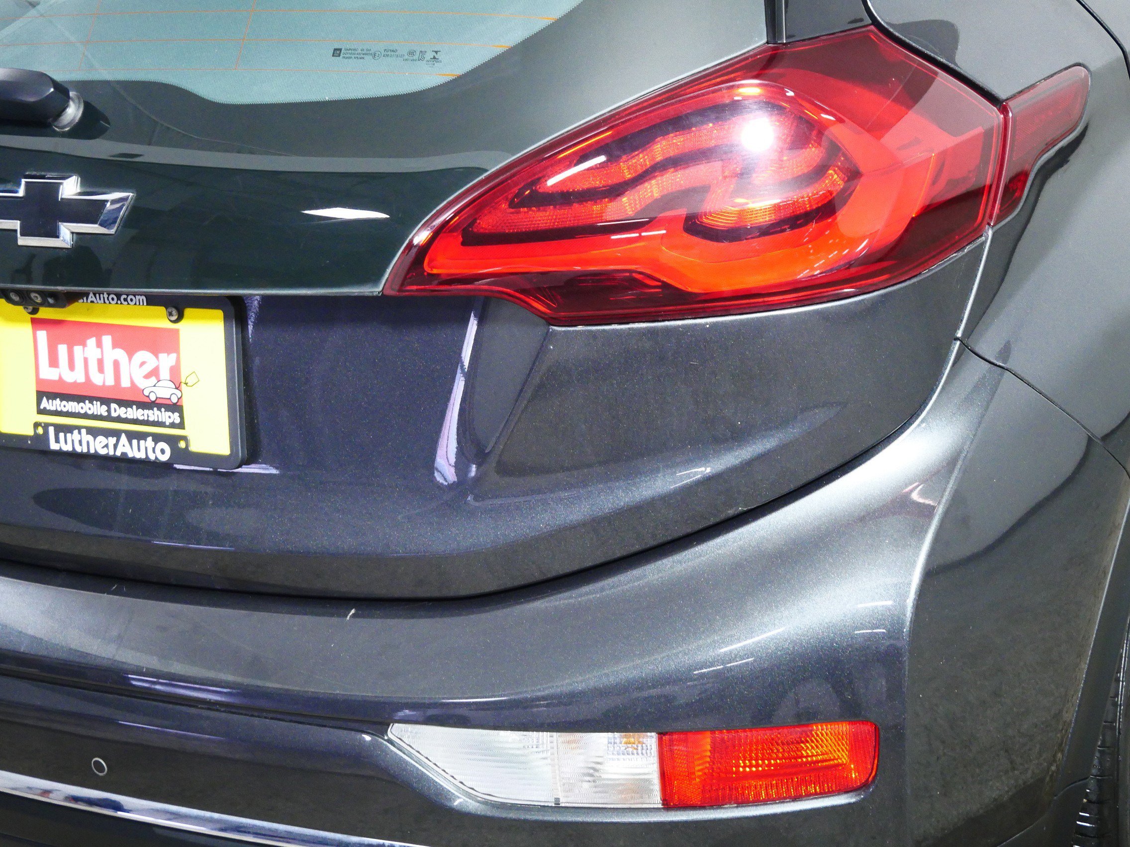 Used 2019 Chevrolet Bolt Premier w/ Infotainment Package image 17