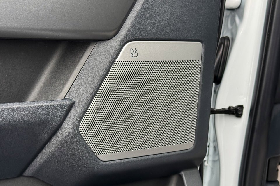 New 2026 Ford F250 Lariat w/ Black Appearance Package image 38