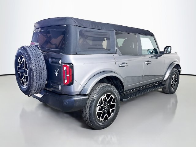Used 2023 Ford Bronco Outer Banks AWD/4WD image 10