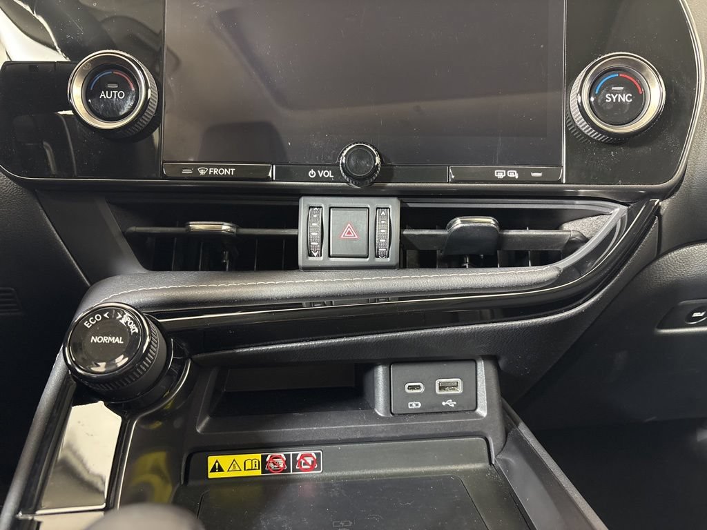 Used 2024 Lexus NX 250 FWD image 25