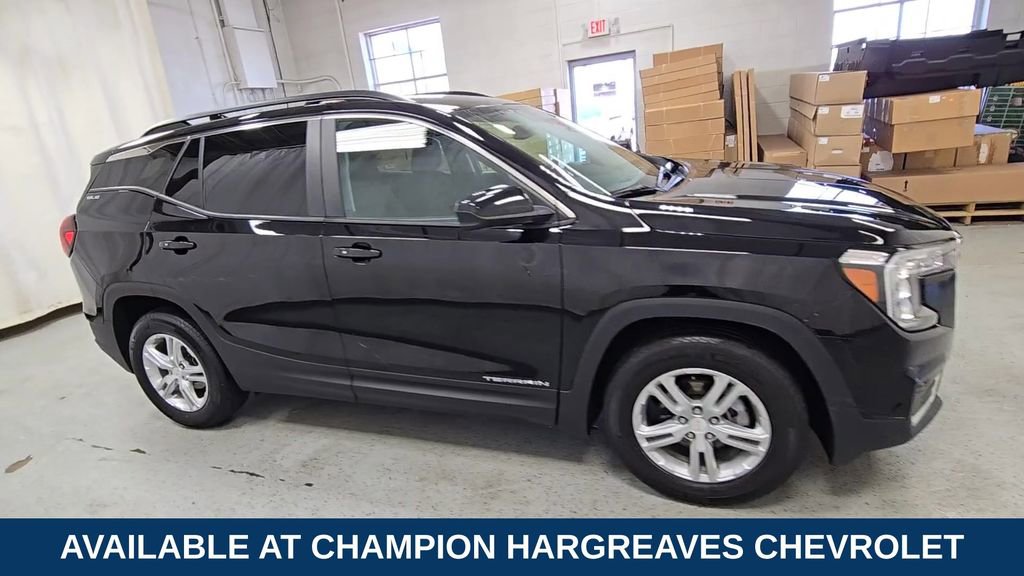 Certified 2023 GMC Terrain SLE w/ Driver Convenience Package FWD image 2