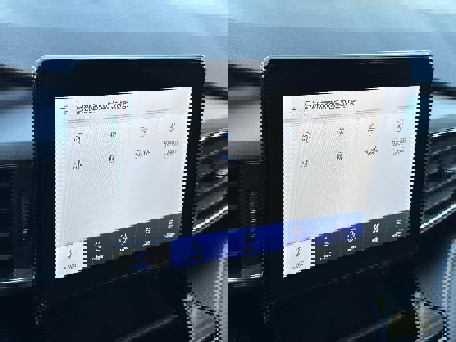 Used 2024 Ford Explorer ST-Line w/ Class IV Trailer Tow Package image 17