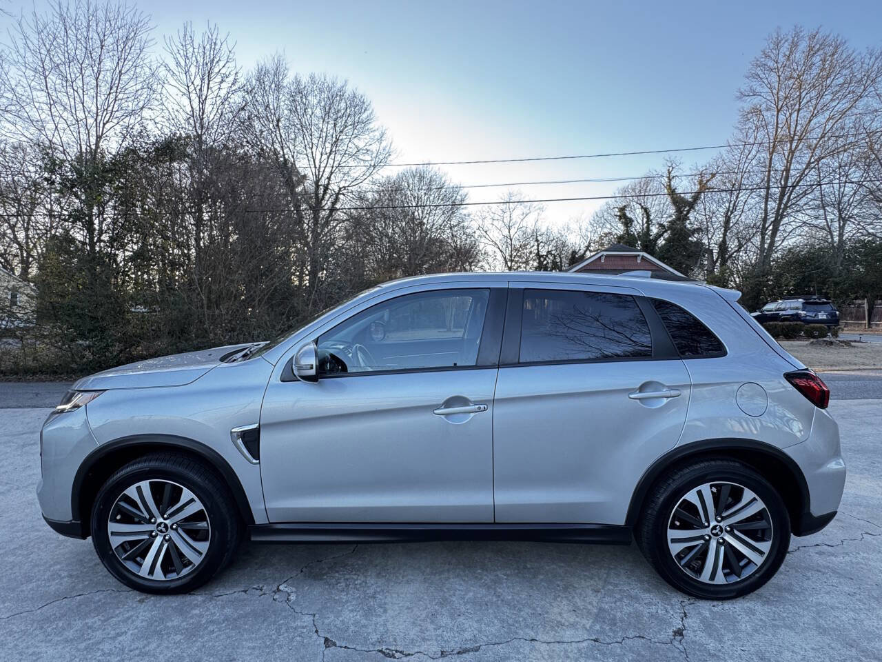 Used 2022 Mitsubishi Outlander Sport LE image 4