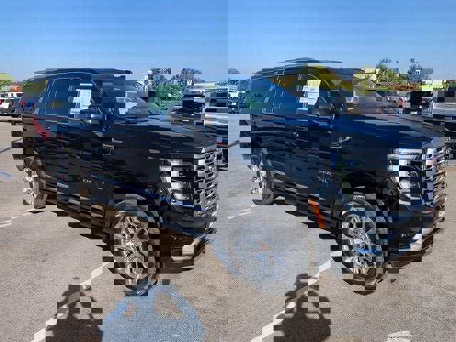 New 2026 GMC Yukon XL Denali w/ Sun & Power Step Package image 8