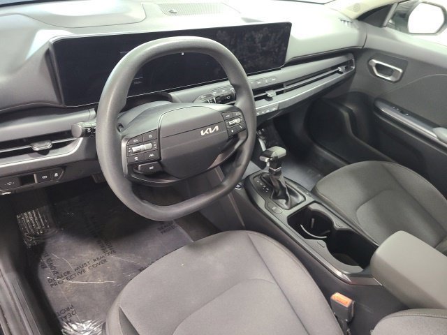Used 2025 Kia K4 FWD image 18