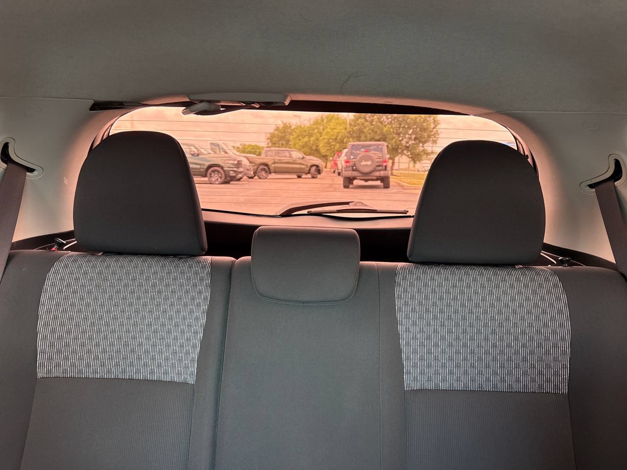 Used 2017 Toyota Yaris L FWD image 24
