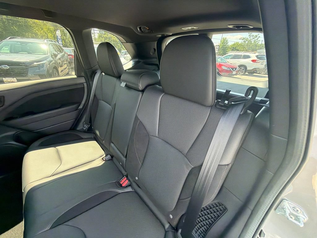 Used 2026 Subaru Forester Touring AWD/4WD image 17