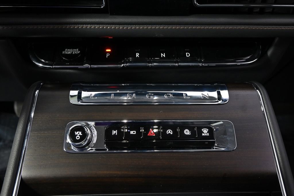 New 2026 Lincoln Aviator Reserve AWD/4WD image 30