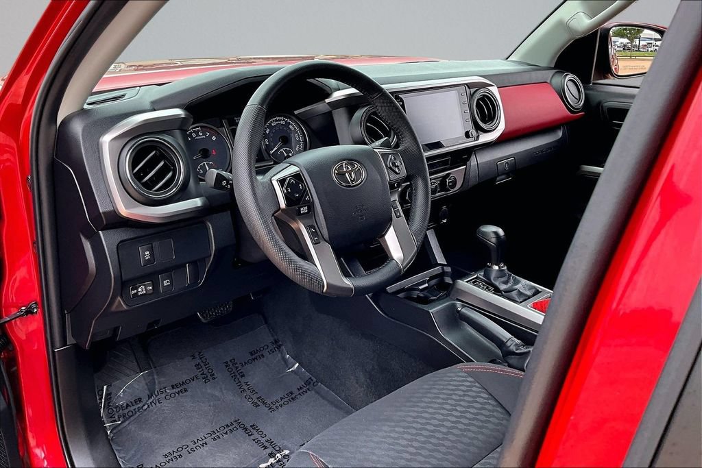 Used 2023 Toyota Tacoma SR5 w/ Technology Package AWD/4WD image 12
