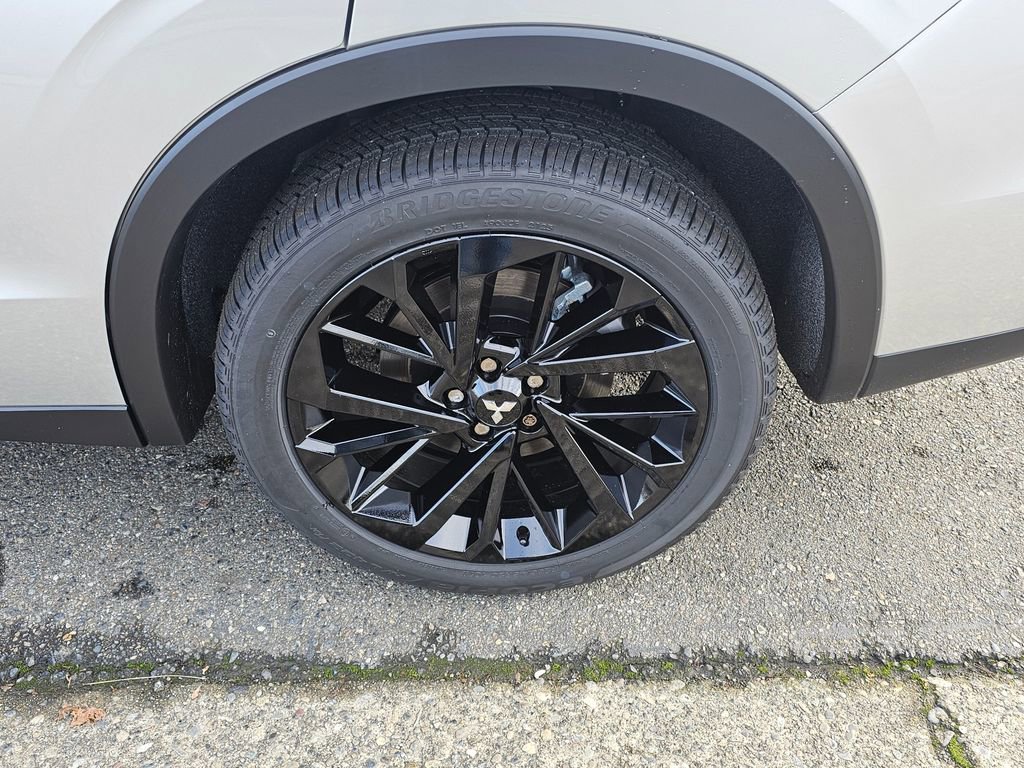 New 2025 Mitsubishi Outlander SEL Black Edition image 9