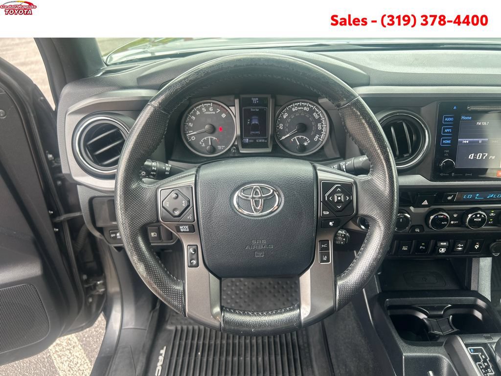 Certified 2018 Toyota Tacoma TRD Off-Road AWD/4WD image 15
