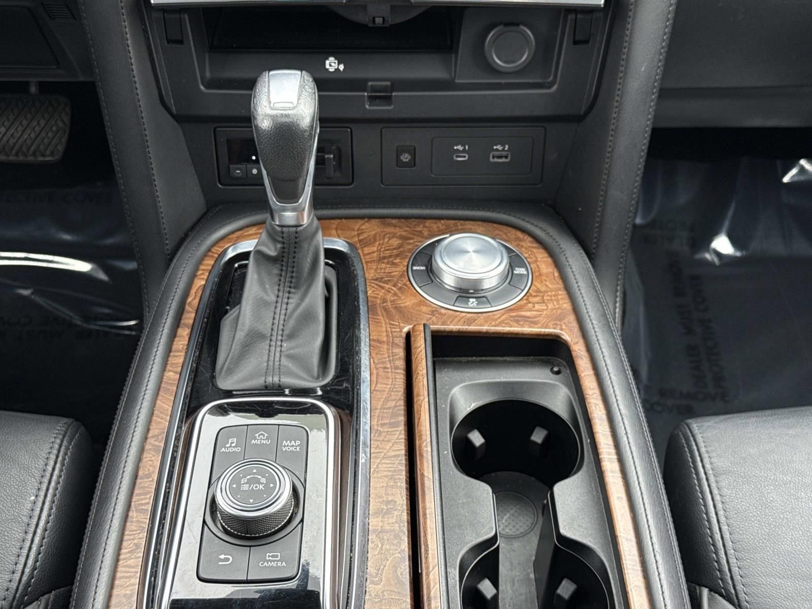 Used 2024 Nissan Armada SL w/ Captain's Chairs Package image 13