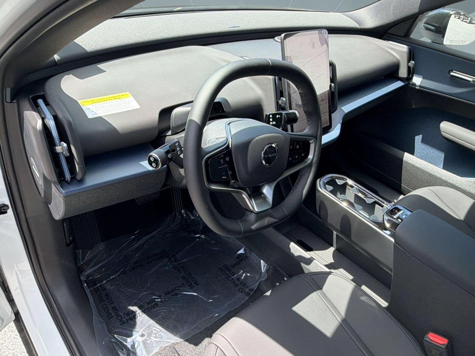 New 2026 Volvo EX30 Plus w/ Climate Package AWD/4WD image 4