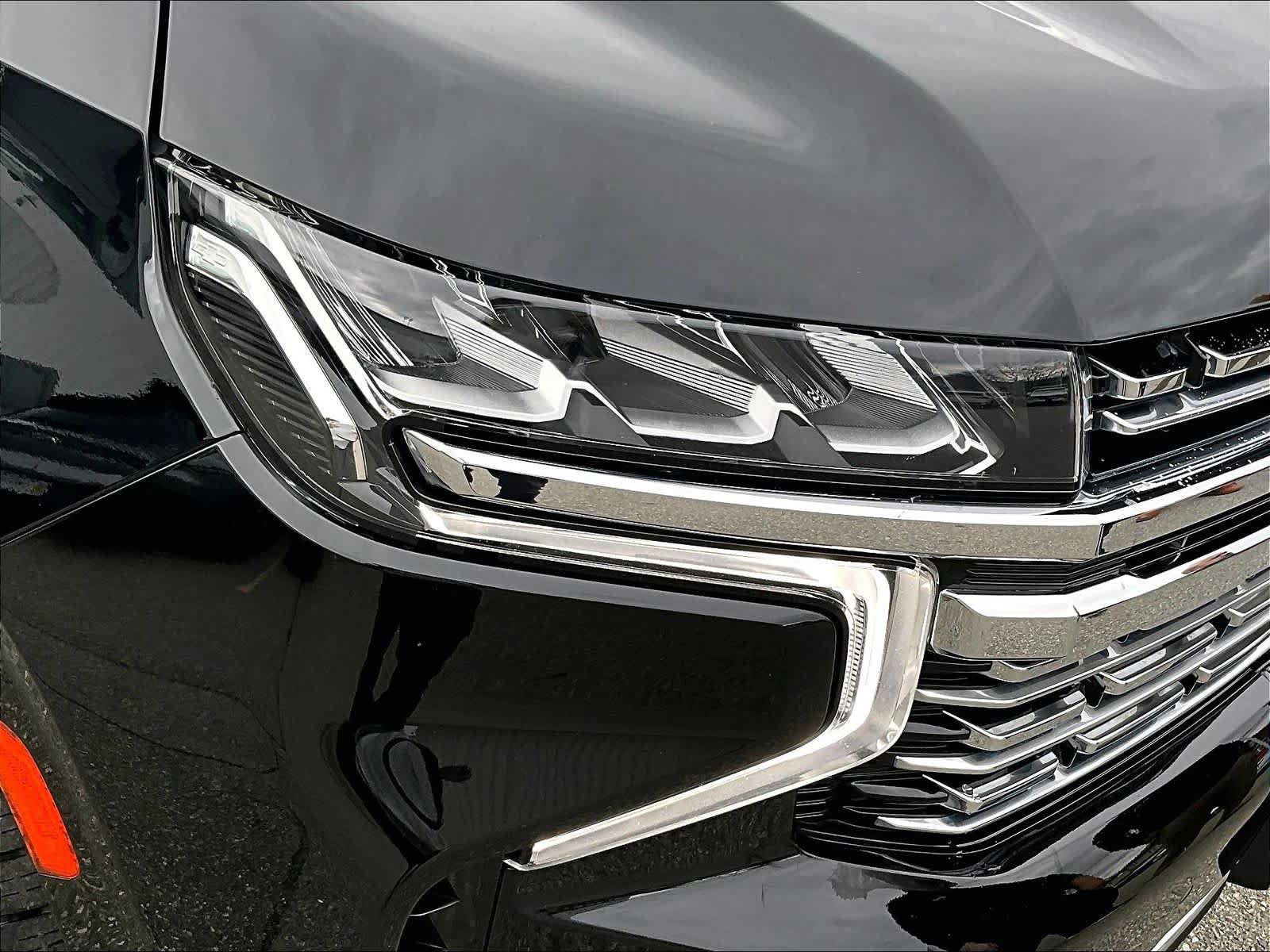 Used 2023 Chevrolet Tahoe Premier w/ Premium Package AWD/4WD image 33