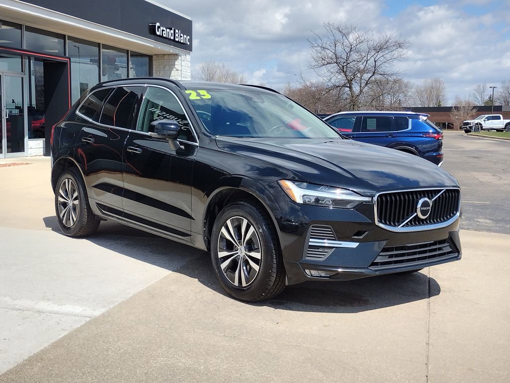 Used 2023 Volvo XC60 B5 Core AWD/4WD image 3