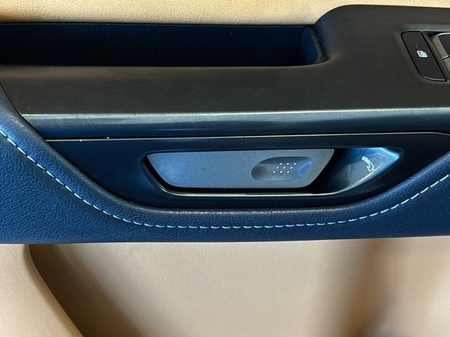 Used 2024 Lexus RZ 300e Premium image 13