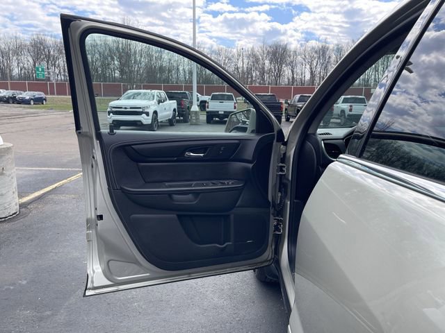 Certified 2015 Chevrolet Traverse LT w/ Traveler's Package image 23