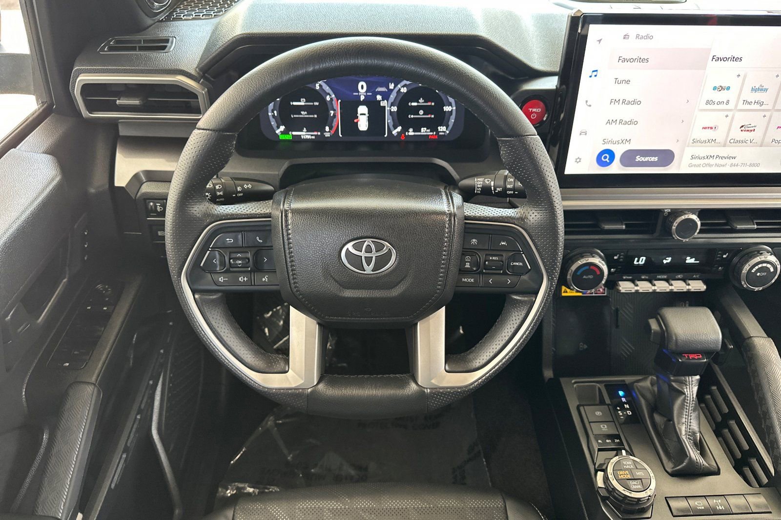 Certified 2025 Toyota 4Runner TRD Off-Road Premium AWD/4WD image 15