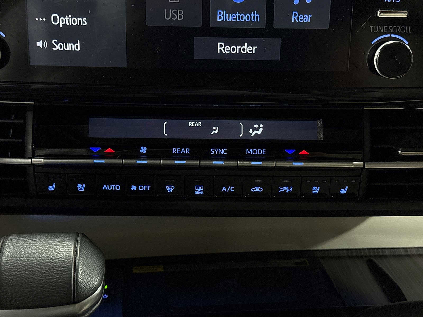 Used 2023 Toyota Sienna Limited w/ Protection Package (TMS) AWD/4WD image 23