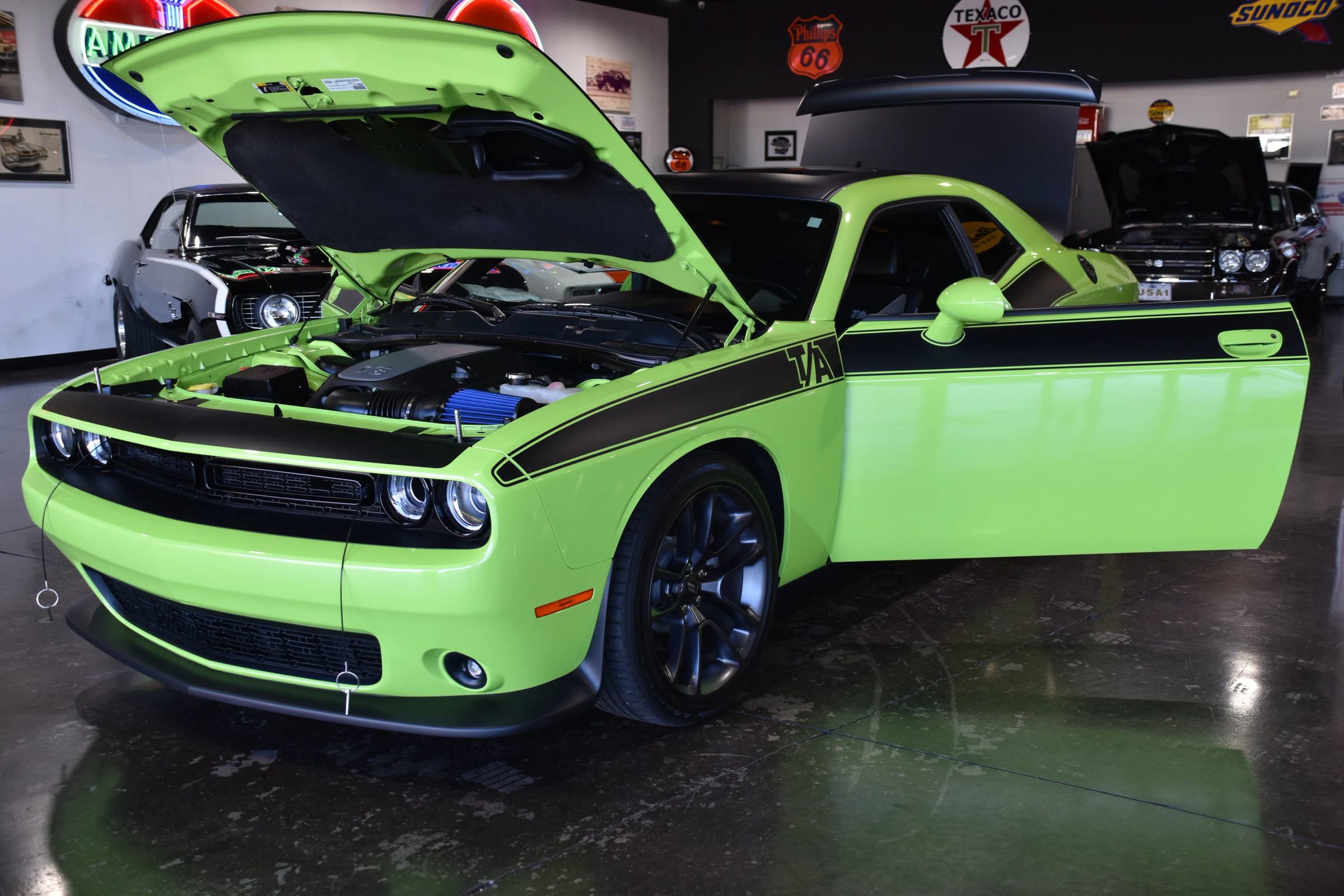 Used 2023 Dodge Challenger R/T w/ T/A Package RWD image 11