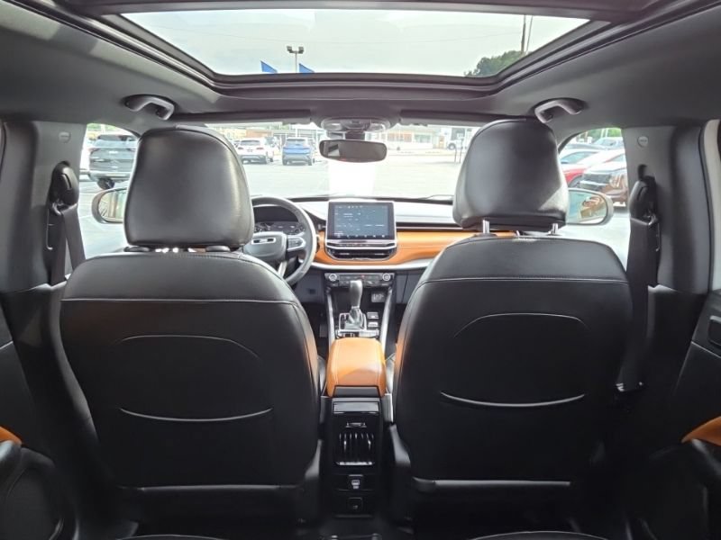 Used 2024 Jeep Compass Limited AWD/4WD image 11