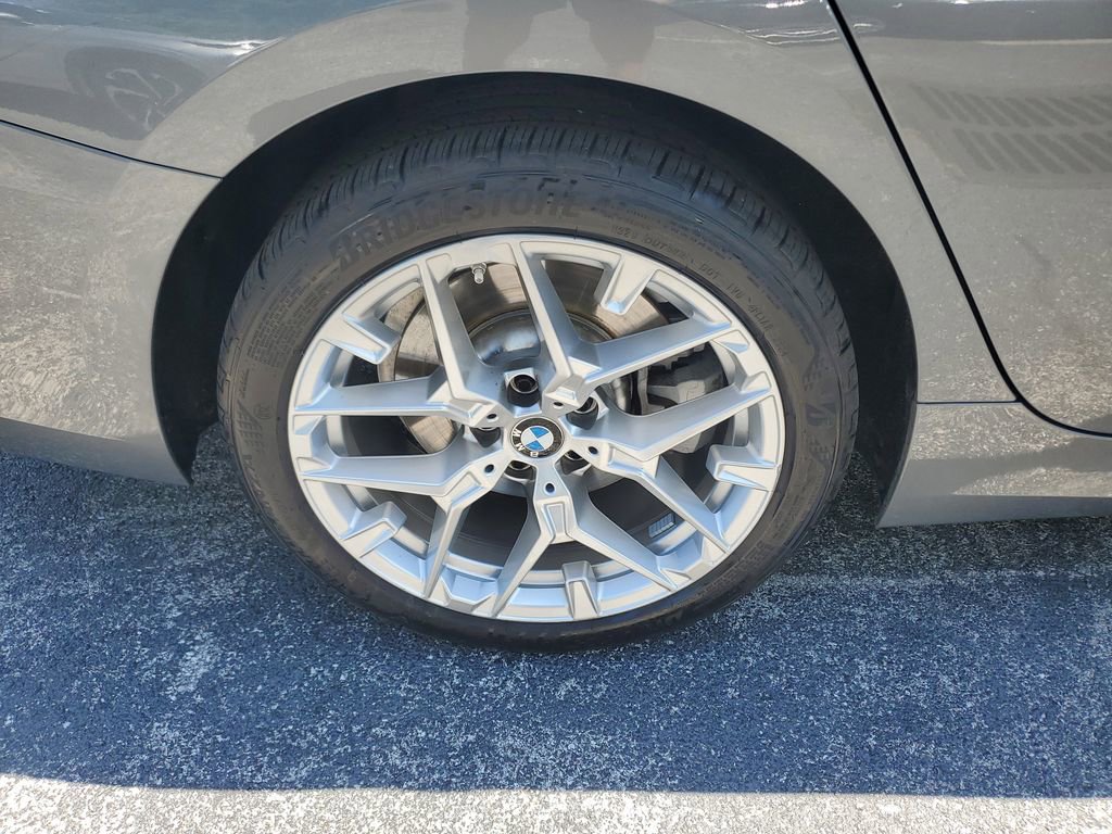 Used 2025 BMW 330i xDrive Sedan image 7