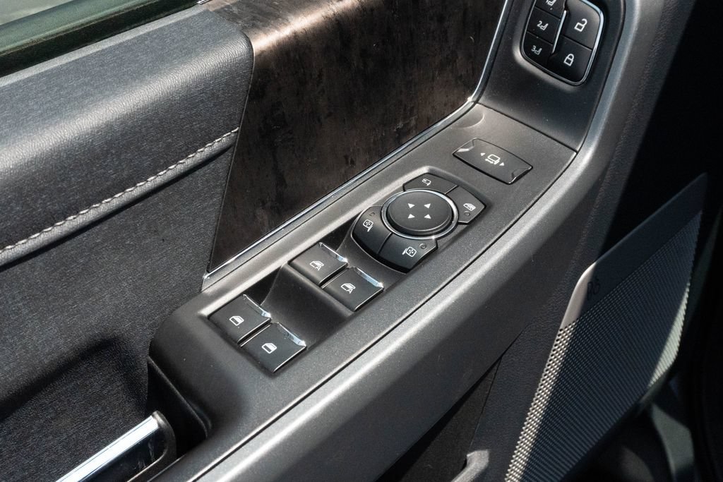 Used 2024 Ford F250 Lariat w/ Lariat Ultimate Package AWD/4WD image 20