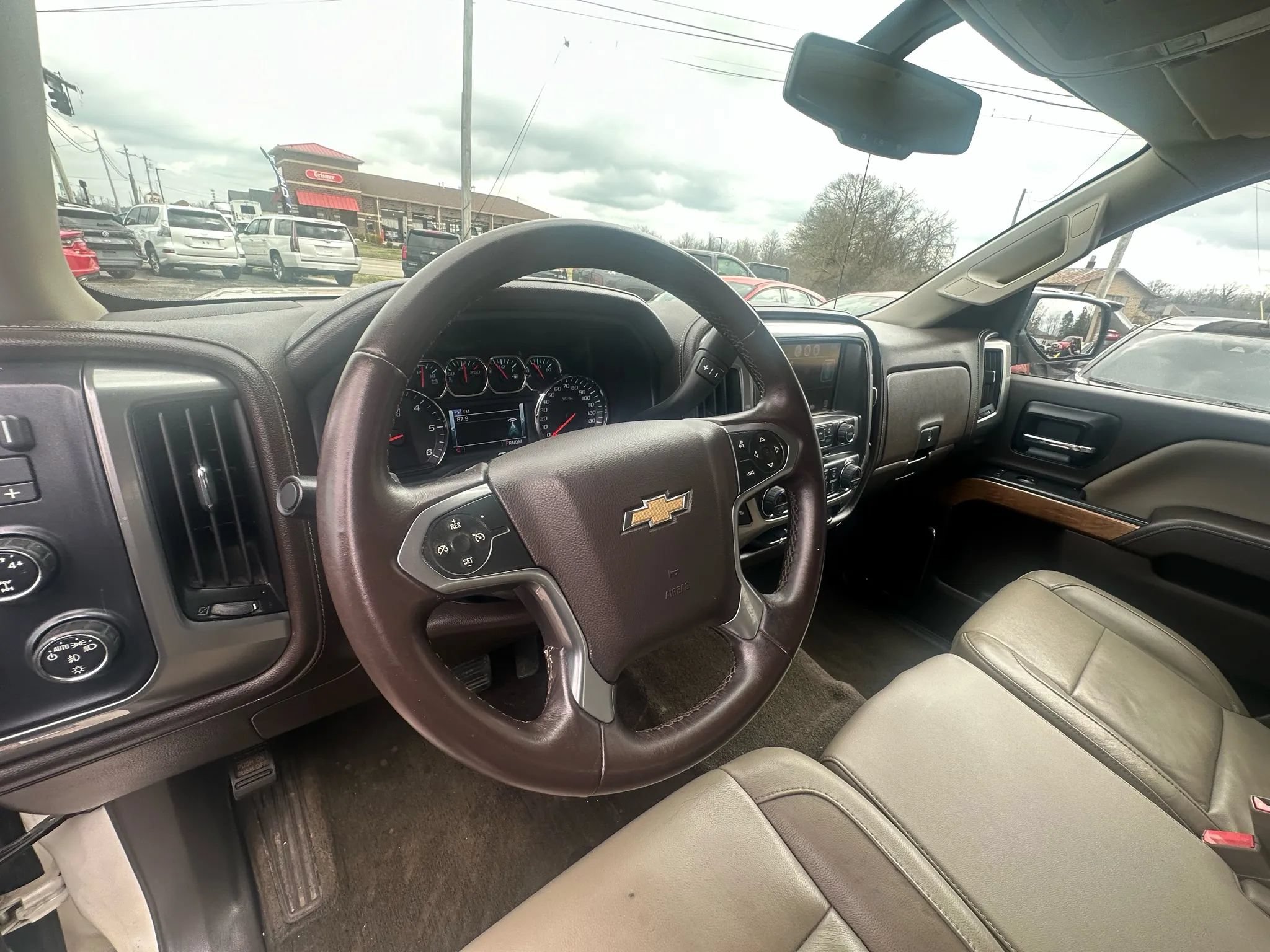 Used 2014 Chevrolet Silverado 1500 LTZ AWD/4WD image 17